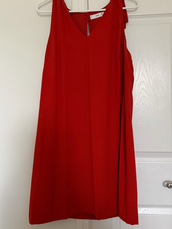 Mango Dresses & Skirts - Sleeveless orange V-Neck Shift Dress